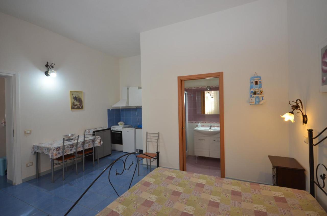 Appartamenti Da Clarissa Macari Exterior foto